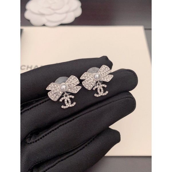 シャネルのピアス